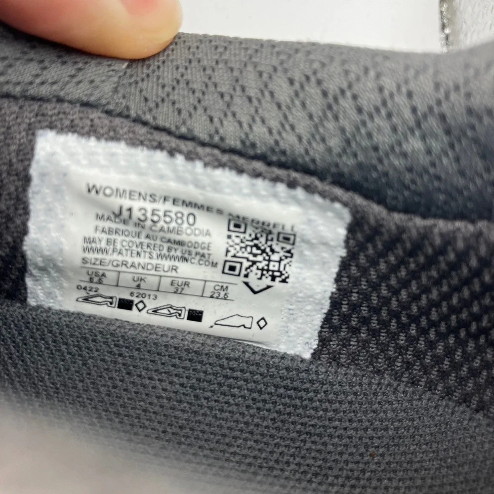 Merrell‎ Womens Trail Running Shoes J135580 Gray Lightweight Quantum Grip 6.5